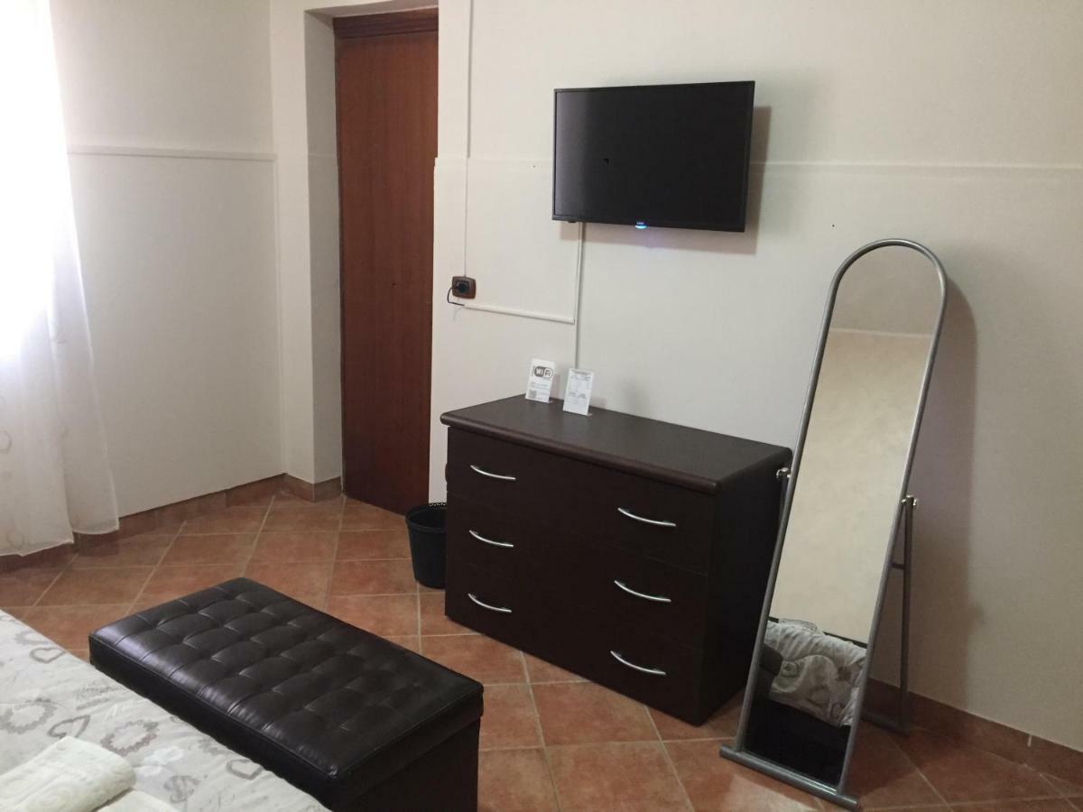 Rudy Arenaile Bed & Breakfast อาเรเนลลา ภายนอก รูปภาพ